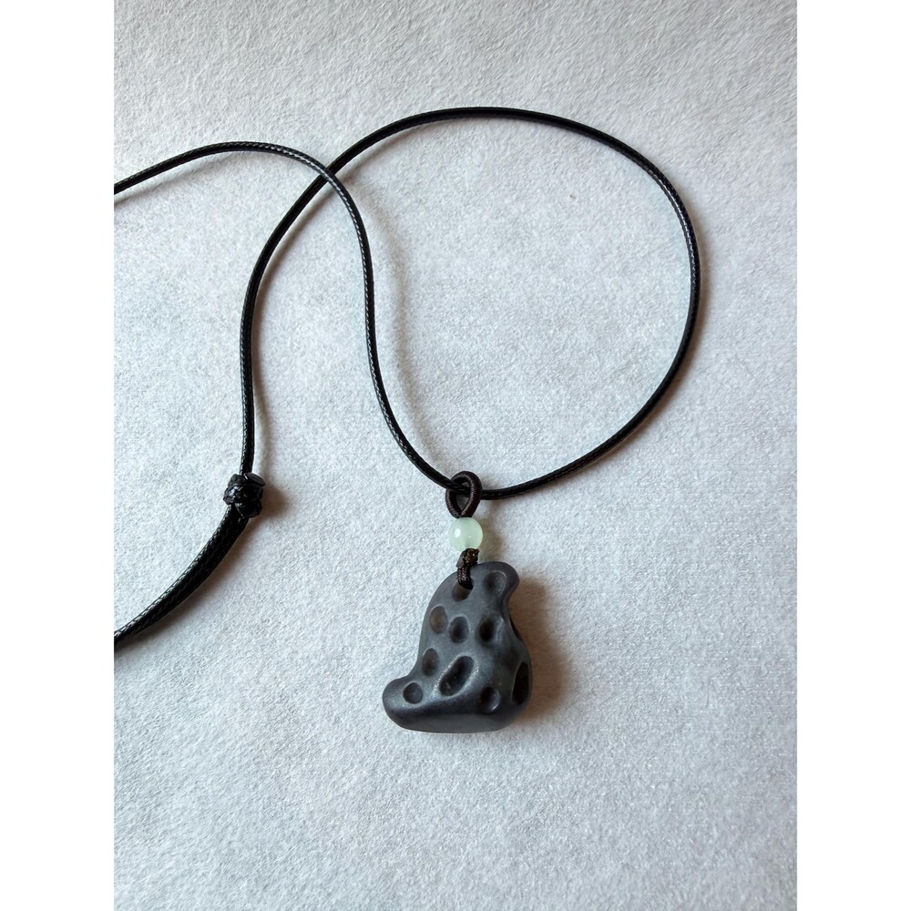 Natural Purple Tone Jade Taihu Stone Pendant Necklace Organic Cave Jade 太湖石 随形